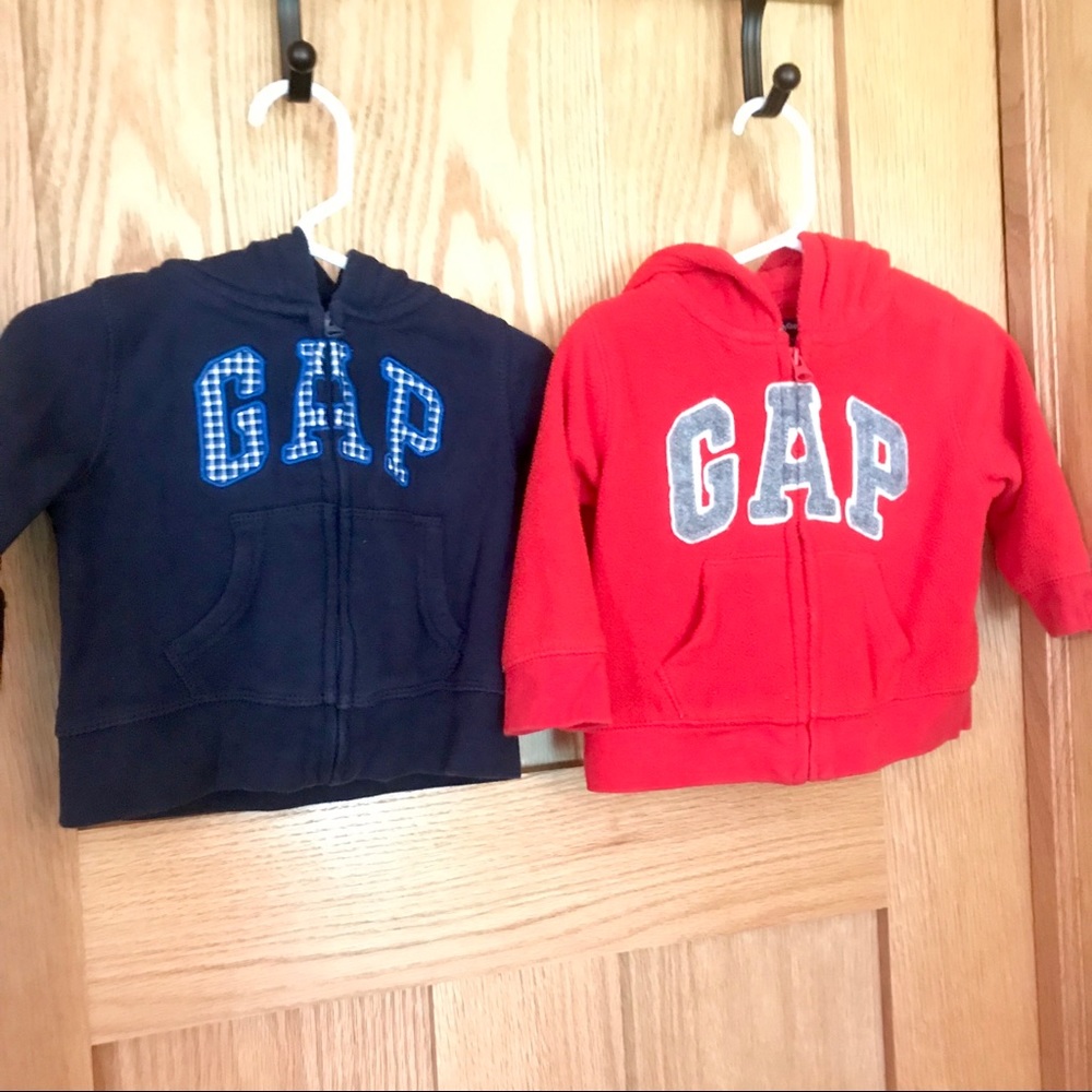 2 Gap baby boy hooded sweatshirts 6-12 months